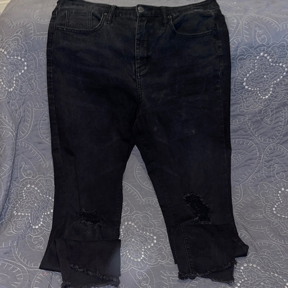 ripped black mom jean